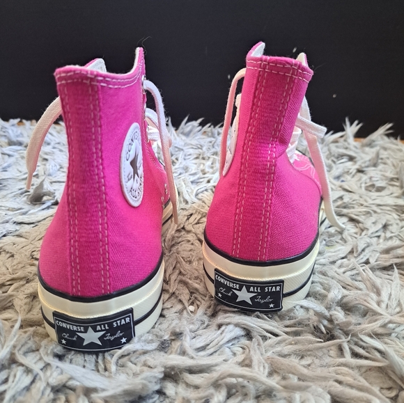 Converse Fuchsia High-Tops with White Accents NWOT - Picture 4 of 5